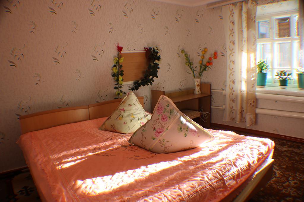 Hostel Ilbirs Каракол Экстерьер фото